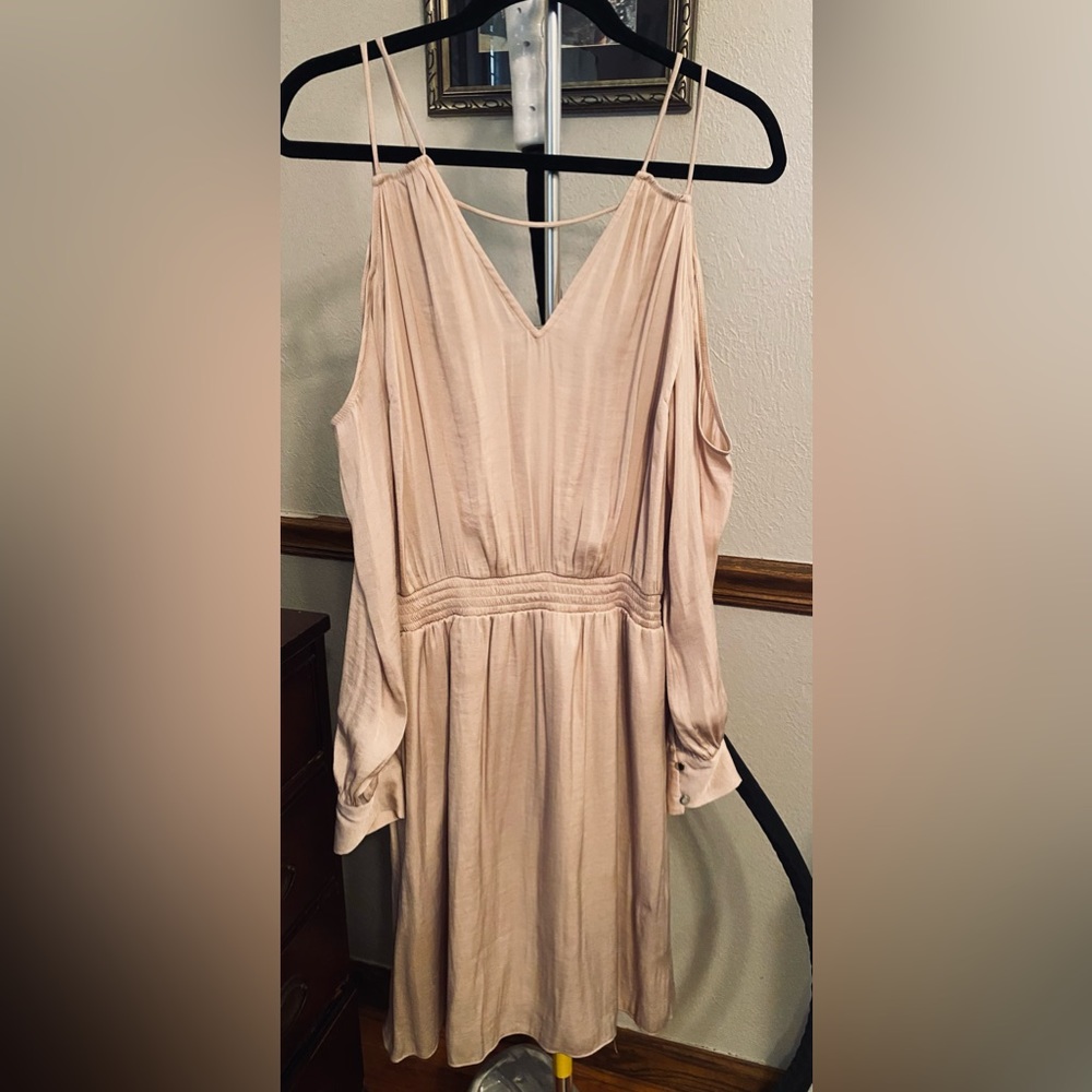 Jennifer Lopez, size M very cute dress